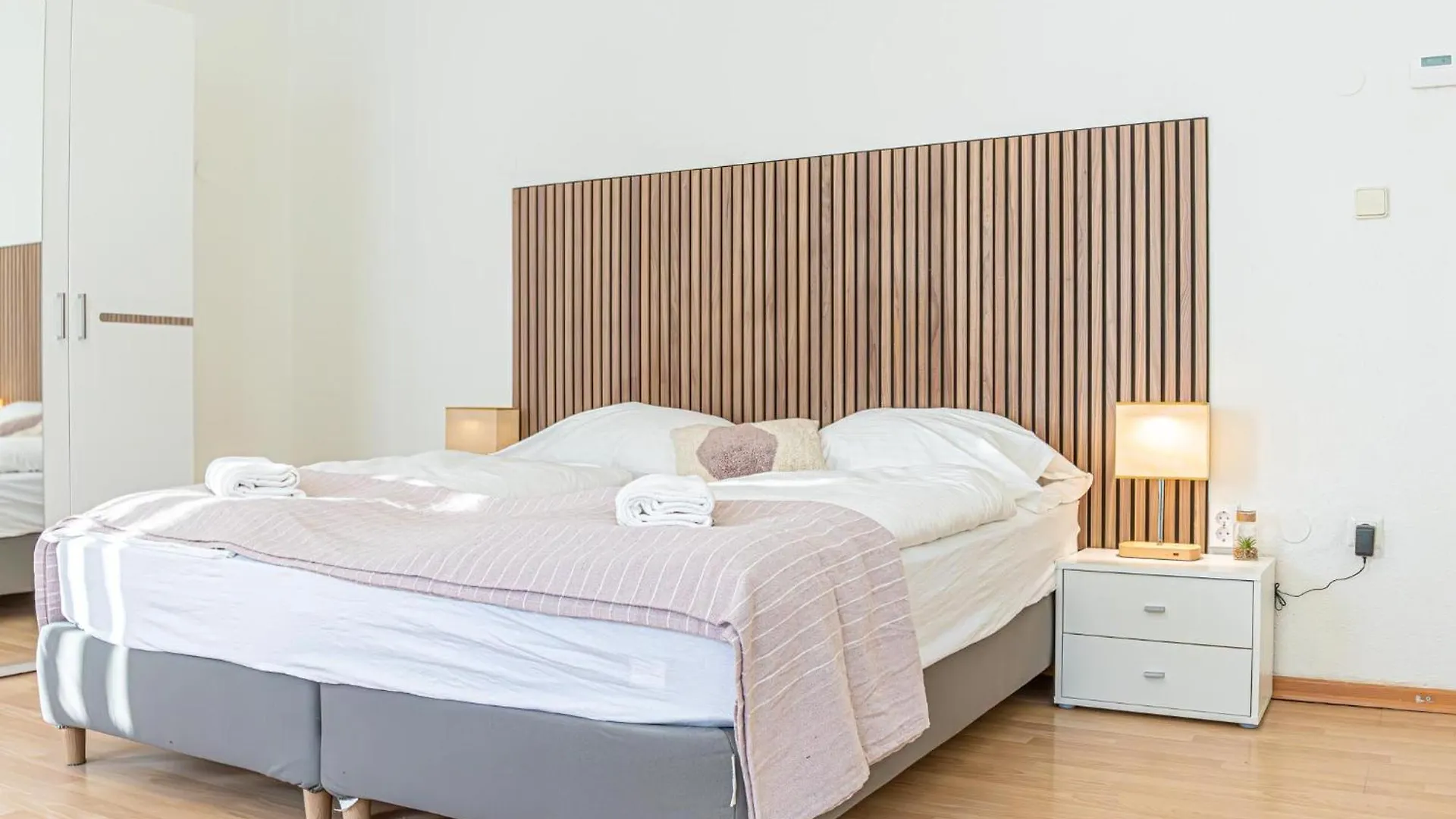 Desirable 2Br - Bookable For Longstays In Lockdown B Vienna Apartment