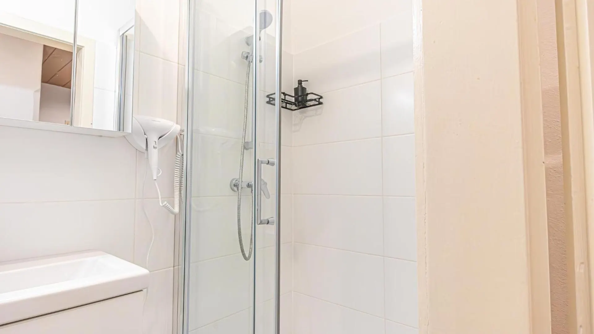 Desirable 2Br - Bookable For Longstays In Lockdown B Vienna Apartment